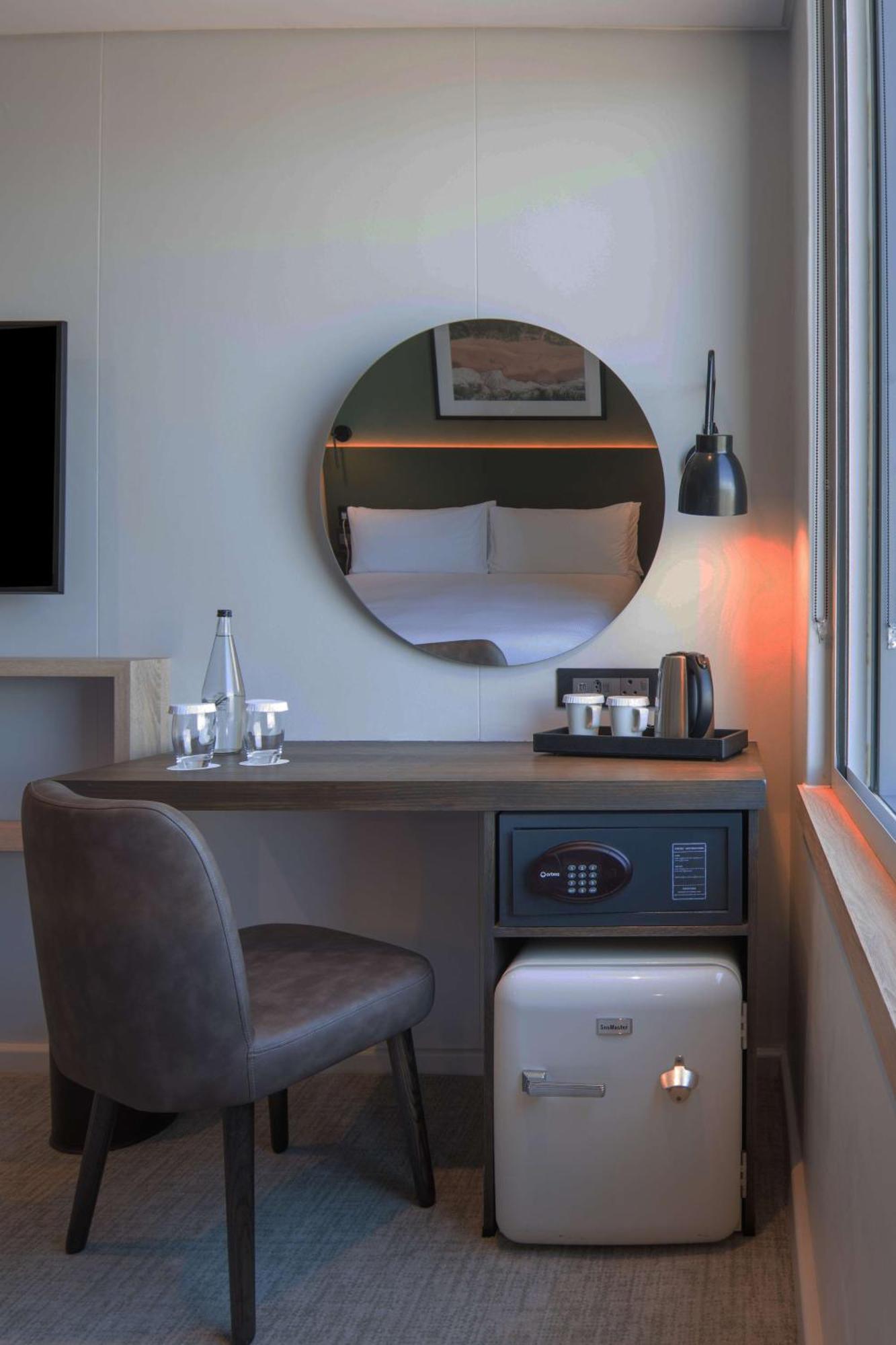 Hilton Garden Inn Umhlanga Arch Дурбан Экстерьер фото