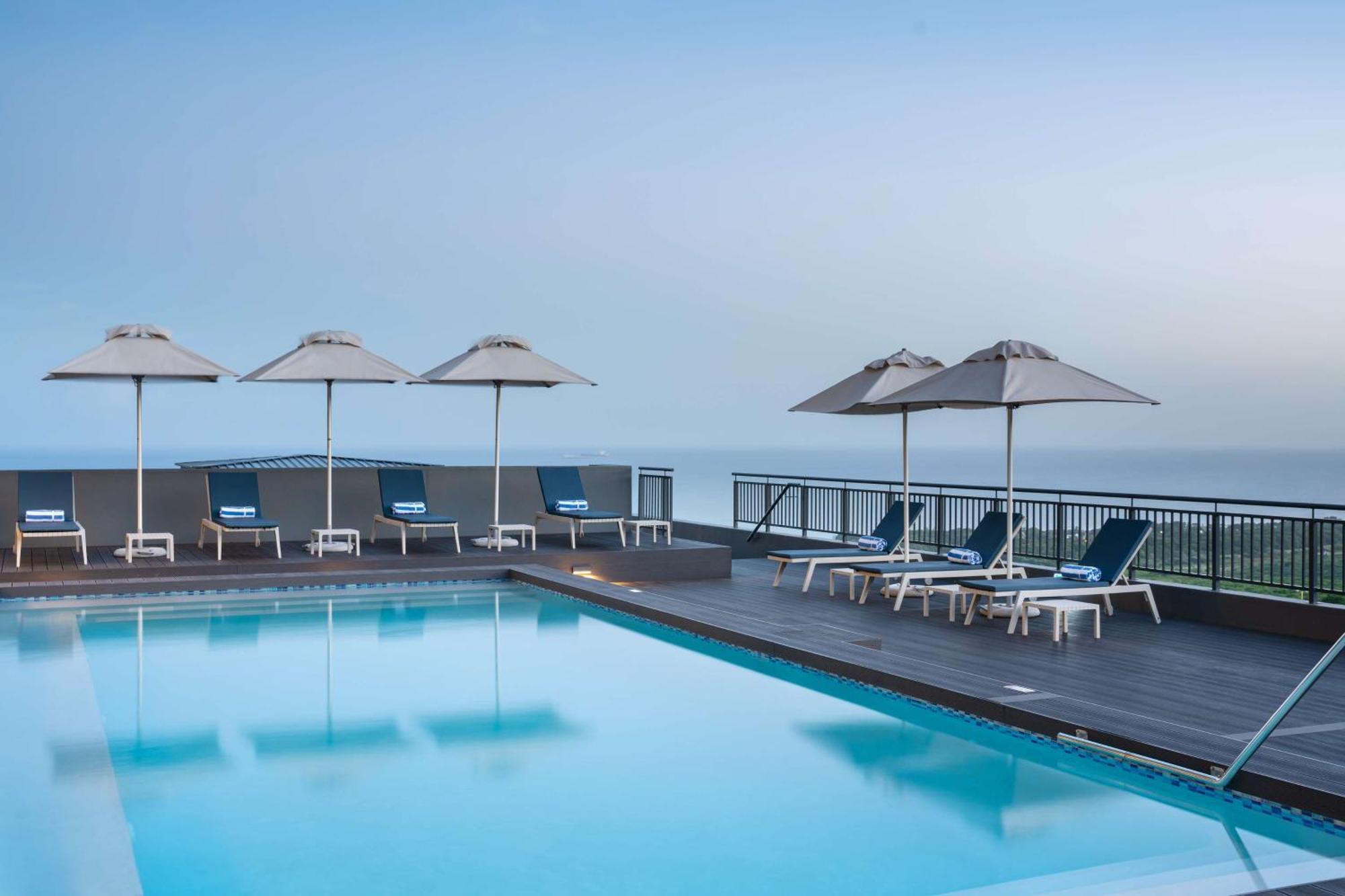 Hilton Garden Inn Umhlanga Arch Дурбан Экстерьер фото