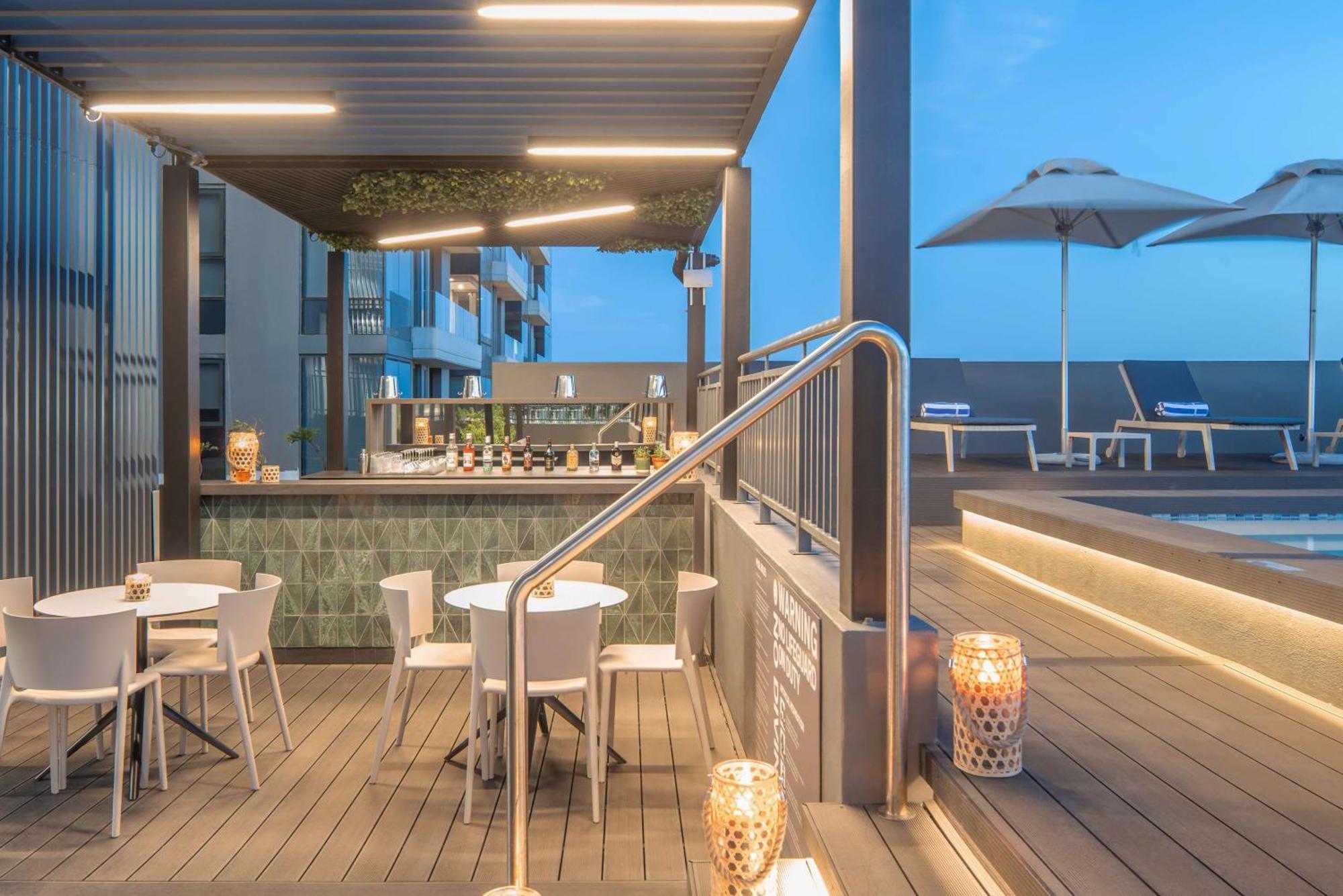 Hilton Garden Inn Umhlanga Arch Дурбан Экстерьер фото
